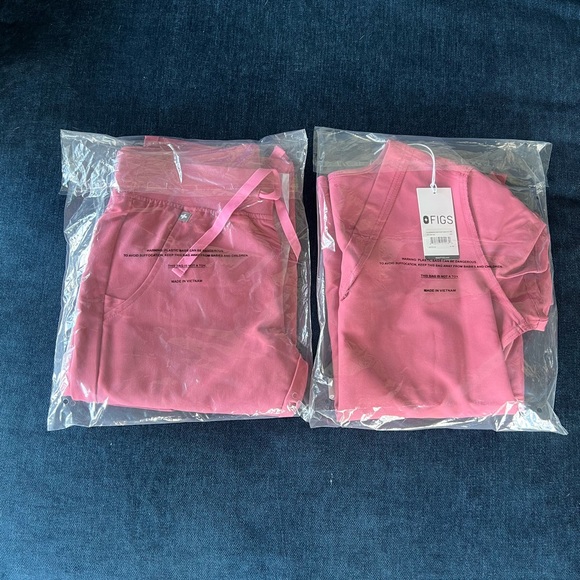 Figs Pants & Jumpsuits Figs Breast Cancer Awareness Quartz Scrub